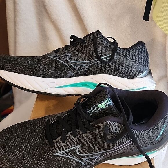 Mizuno wave inspire 19 2E New in box - Picture 4 of 9